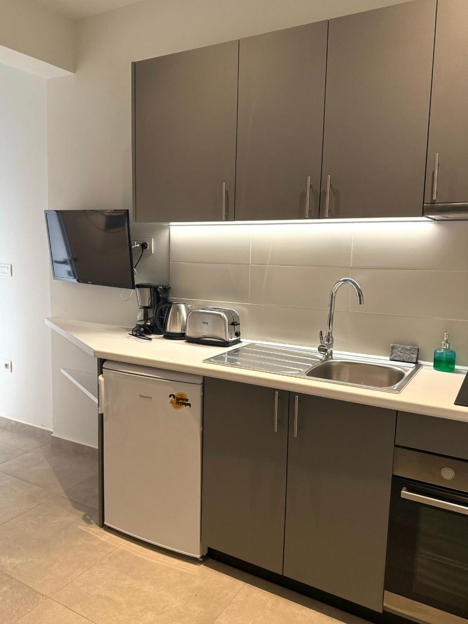 גנאדי Kipos Suites & Apartments (Adults Only) חדר תמונה